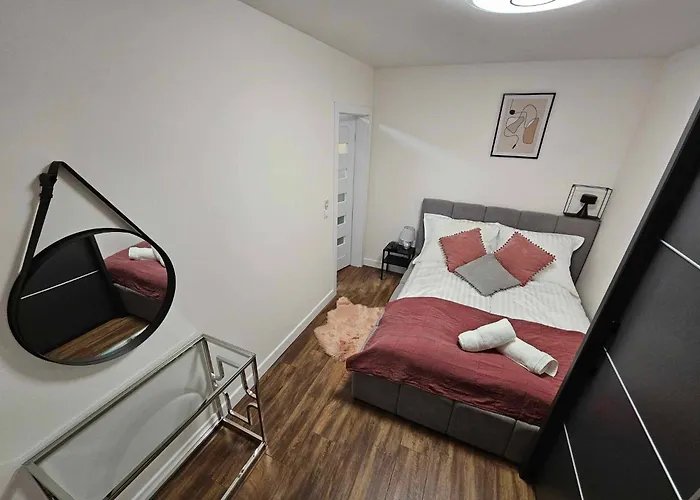 Rose, Osada Gorska シクラルスカ・ポレンバ