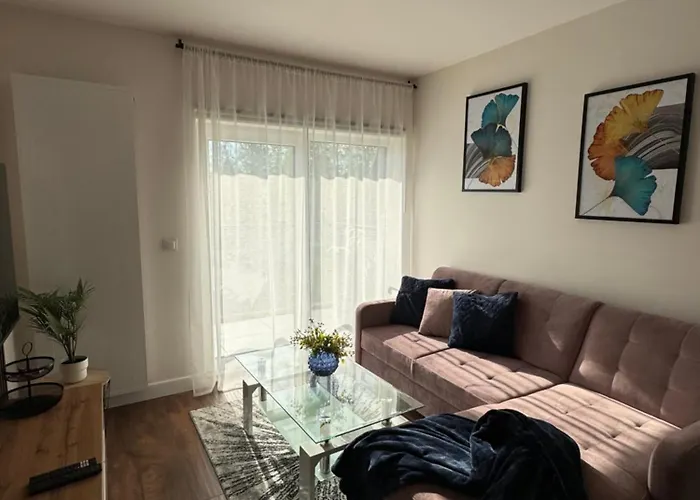 アパート Rose, Osada Gorska